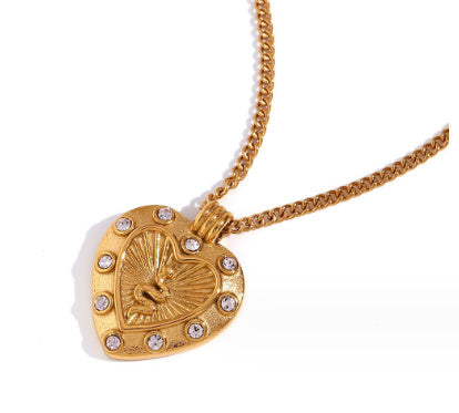 Euphoria Gold Heart Necklace